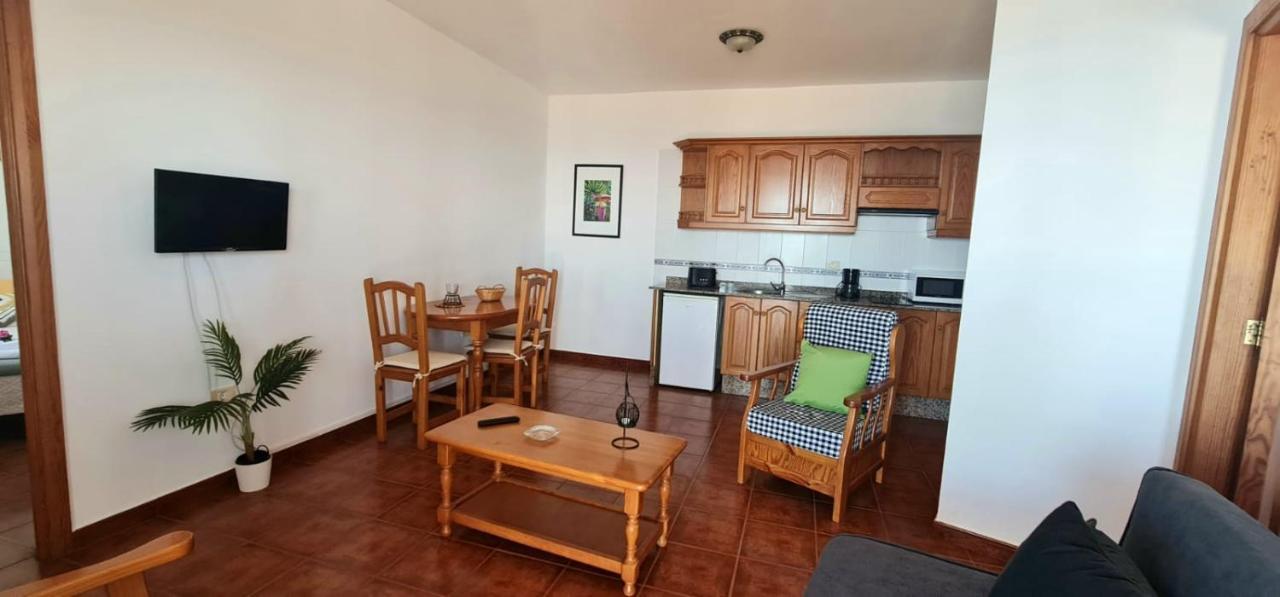Vivienda Vacacional Los Geranios Tazacorte Buitenkant foto