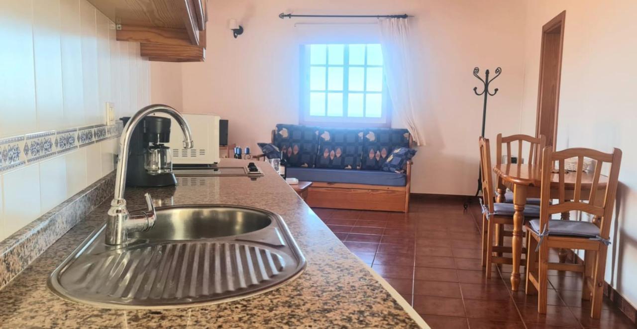 Vivienda Vacacional Los Geranios Tazacorte Buitenkant foto
